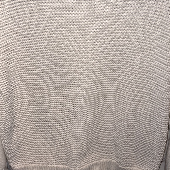 EUC MICHAEL KORS FRINGE BOTTOM SWEATER SIZE MED - Picture 6 of 7